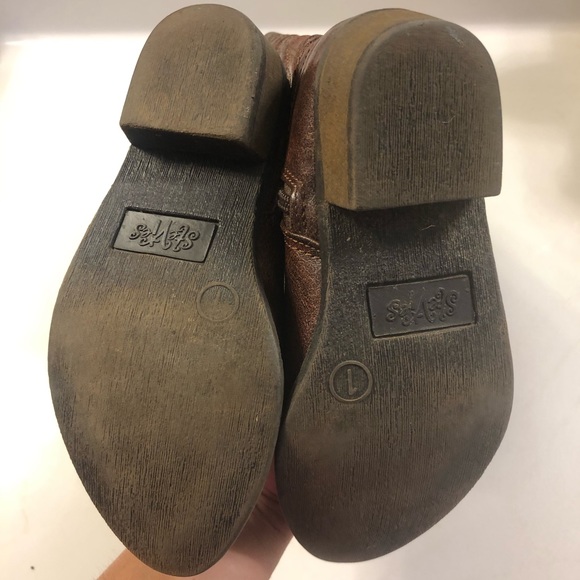 Girls Boot - Picture 5 of 5